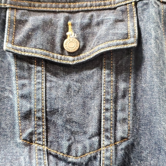 Eddie Bauer - Picture 7 of 13